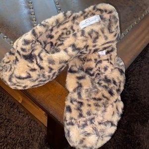 Jessica Simpson Talulla Women's Tan Leopard Faux Fur Criss-Cross Slides Size 8.5